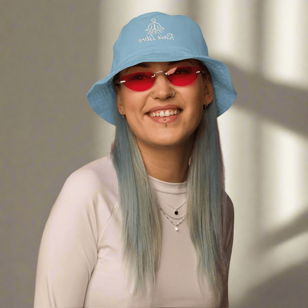 Organic Embroidered Bucket Hat - Raíz Profunda - Raíz Libre