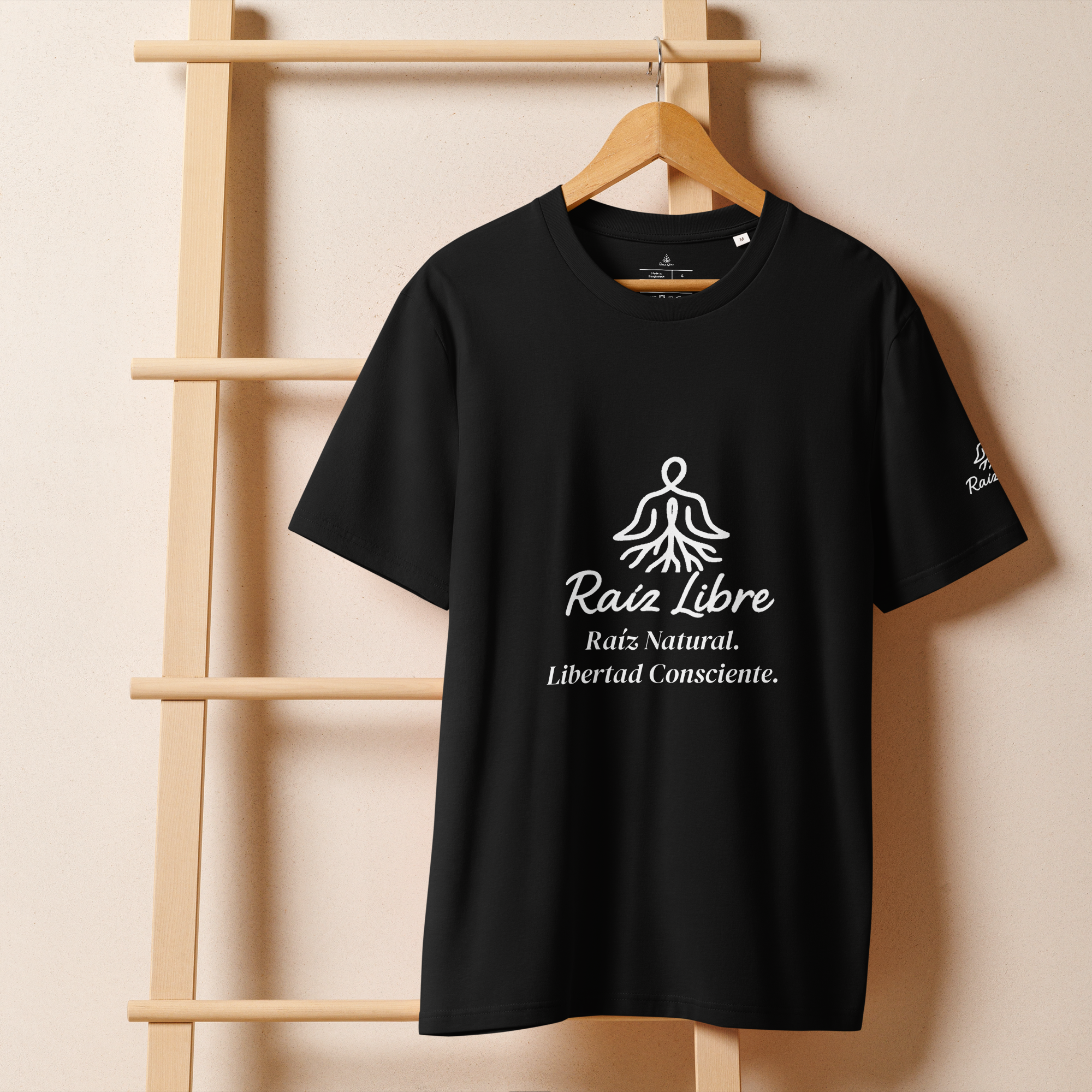 Camiseta orgánica con cuello acanalado - Unisex - Colores oscuros - Raíz Libre